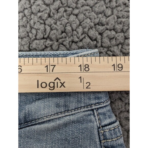 Torrid Jean Shorts Womens Size 16 Blue Denim Cotton Pockets Mid Rise Mid Short - Picture 9 of 10